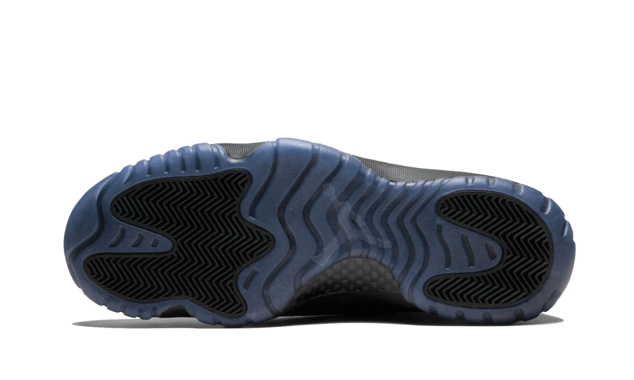 Air Jordan 11 Retro Cap Gown 378037 005 (5) - www.xxxkicks.net